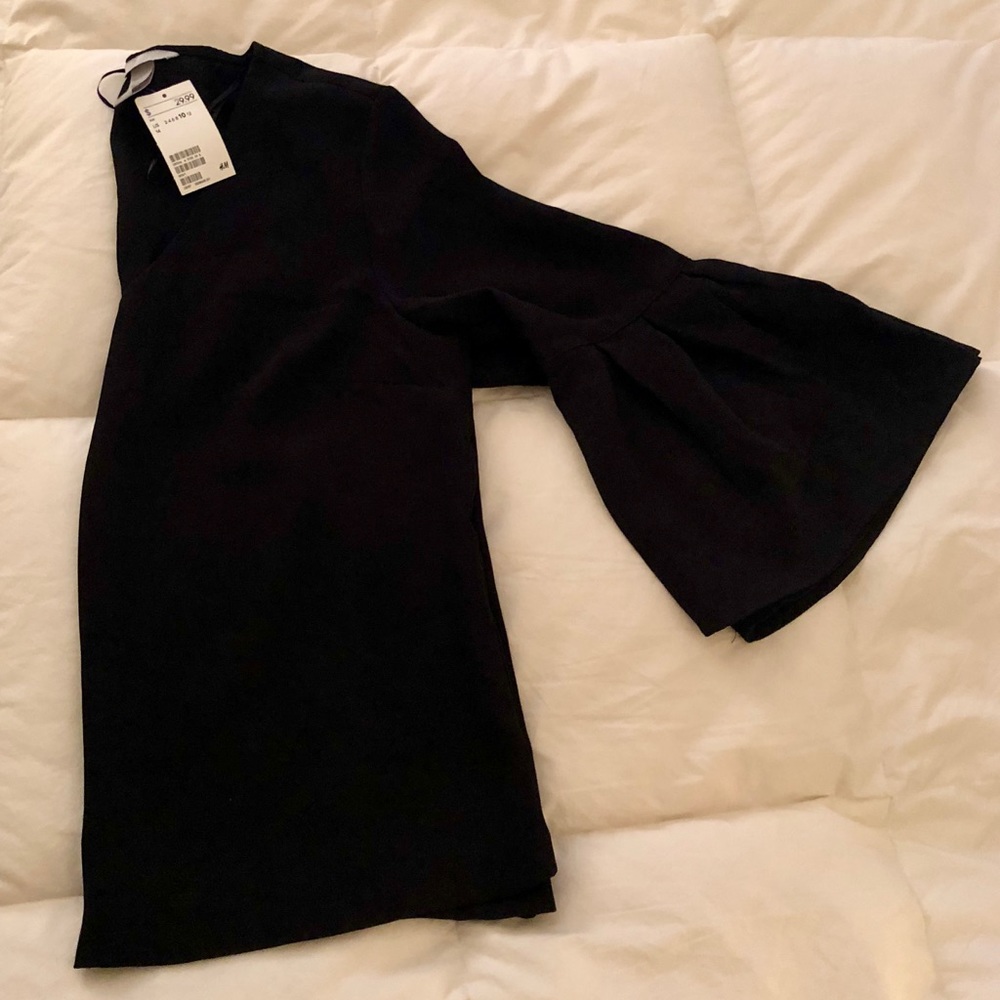 H&M bell sleeve top